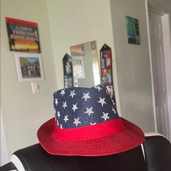 #0856+ Unisex Red and Blue Star Patterned Hat - Picture 1 of 9